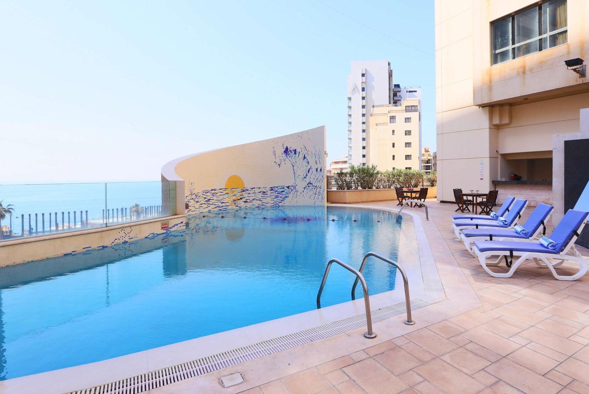 Ramada Plaza By Wyndham Beirut Raouche Ξενοδοχείο Εξωτερικό φωτογραφία